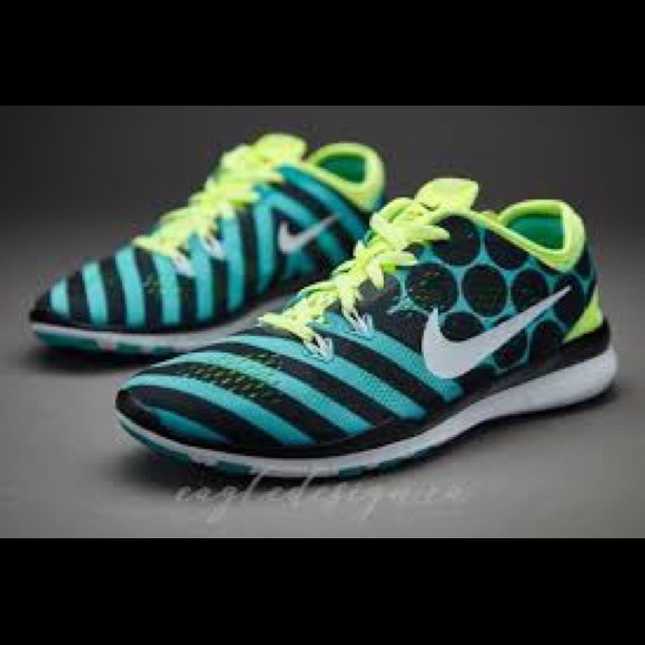 Women’s Nike 5.0 TR FIT 5 PRINT 7.5 - Picture 2 of 10